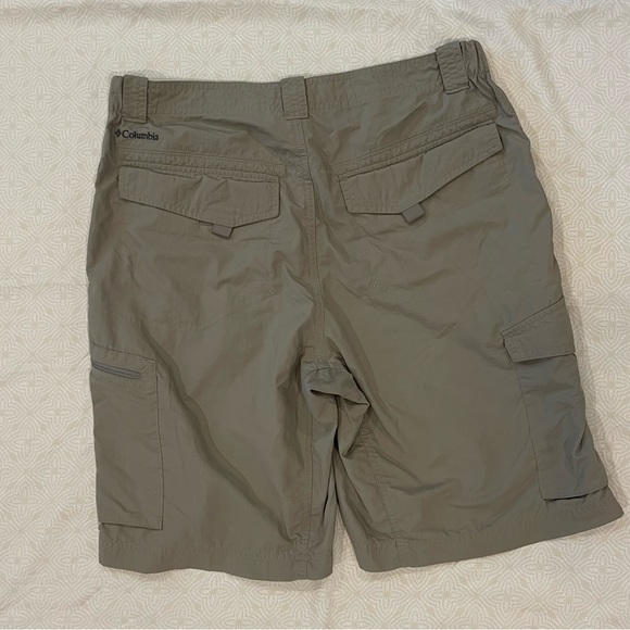 Columbia Men’s Omni-shade Sun Protection Shorts VGUC Size 34 - Picture 3 of 3